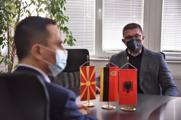 (Видео) ВЛЕН во Кичево ќе го поддржи командантот на УЧК, Фатмир Дехари наместо кандидатот на ВМРО-ДПМНЕ