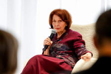 Сиљановска од Париз: Не може да избегаме од регионот, тој ни е судбина