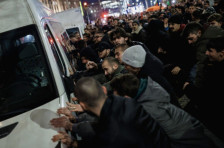 По протестот и критиките на опозицијата и ЕУ, Владата на Бугарија го повлече нацрт буџетот