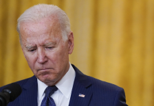 Бајден: Америка е во многу мрачен период!