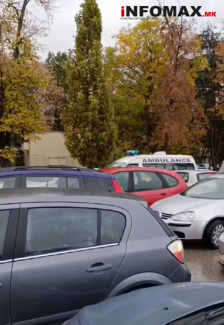 (Видео) Хаос на Клинички во Скопје: Заглавено возило на брза помош