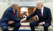 Трамп нареди преиспитување на статусот на сите бегалци од мандатот на Бајден