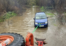 Интервенции во Старо Нагоричане по надоаѓањето на Пчиња: расчистени наносите, поставени бариери