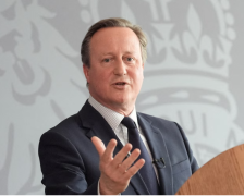 Поранешниот британски премиер Дејвид Камерон објави дека има рак