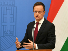 Сијарто: Украина би донела опасност и мафија во ЕУ, земјите од Западен Балкан треба да бидат приоритет