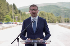 Мицкоски: Не сме акционерско друштво да ја снабдуваме Србија со нафта