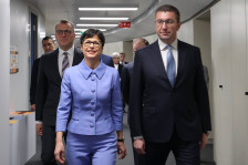 ЕК гледа само „ограничен напредок“ во владеењето на правото во Македонија