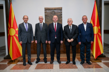 Претседателот Гаши се сретна со поранешните претседатели на Собранието