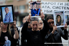 Власта место да смислува изговори да се појави во Собрание пред родителите од Кочани