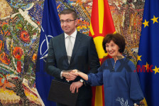 Се мајтапи ли некој со Гордана Сиљановска: Според последната анкета има рејтинг рамен на статистичка грешка