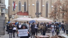 Судии и обвинители во Белград протестираа против политички притисоци