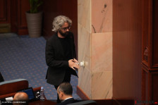 Апасиев: Не може лекар да одговара за лекарска грешка, а судија да не одговара за незаконска примена на правото