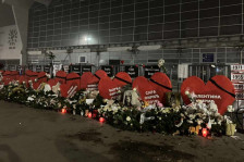 Емотивен собир во Нови Сад, 13 месеци по падот на настрешницата