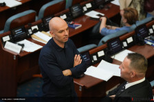 Крмов до Гаши: Неделовнички ставате Закони на дневен ред поради неажурноста на министрите