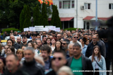 Левица ги повикува пратениците од владејачкото мнозинство да не бегаат од расправата за Кочани