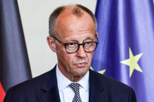 Мерц скептичен за американскиот мировен предлог: Потребна е согласност меѓу Европа, Киев и САД