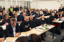 13 телефони и лаптоп пронајдени во притворската келија на Џеваир Камбери