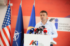 Османи: Законот за правична застапеност не треба да помине