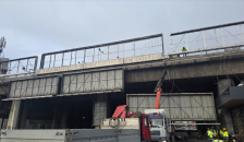 Генерално чистење на Железничка станица, отстранет е првиот билборд