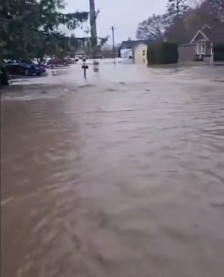 100.000 луѓе ќе мора да се евакуираат поради поплави во Вашингтон