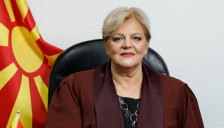 Собранието ја констатираше оставката на уставната судијка Дабовиќ-Анастасовска