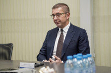 СДСМ: Мицкоски побегна од Резолуцијата, дури во Брисел