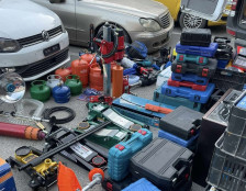 Две лица уапсени на автопатот Табановце–Куманово: Запленета брендирана стока и алат без документација