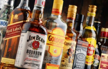 Општина Кочани набавува бадеми, лешници, виски, вино и останати производи за пола милион денари