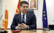 Директорот на АХВ најавува изградба на кафилерија и гробишта за миленици