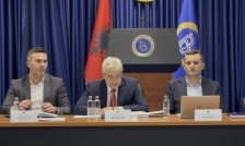 ДУИ останува на барањето за предвремени парламентарни избори