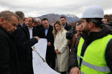 Николоски: Со изградба на 14 градежни галерии ќе се стабилизира земјиштето на автопатот Кичево-Охрид