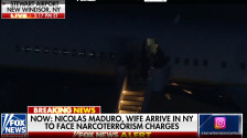 Авионот со Мадуро слета во воена база во Њујорк