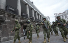 Еквадор со дополнителни 10.000 војници ќе се бори против банди за трговија со дрога