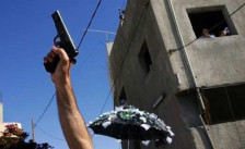 Уапсени две лица кои пукале со пиштол на семејна веселба