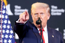 Трамп: Само мојот разум може да ме запре, не ми треба меѓународно право