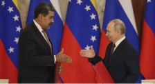 Дали Путин го „продаде“ својот стар пријател Мадуро?