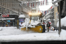 Србија прогласи вонредна состојба поради снегот – Илјадници домаќинства останаа без електрична енергија