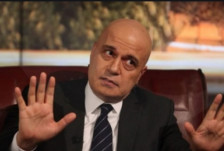 Трифонов до Македонија: „Ќе ја гледате ЕУ низ крива макарона“