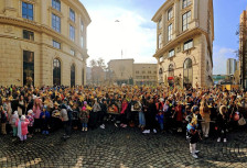 Бадникови поворки годинава во 80 градови и населени места низ Македонија