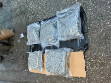 Уапсени две лица во Скопје, кај нив пронајдена марихуана