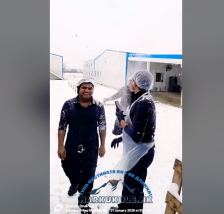 (Видео) Работници од Индија за првпат видоа снег во Прилеп!