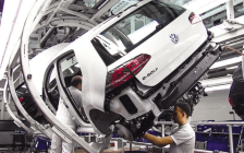 Нема веќе „Произведено во Германија“: бизнисите се селат во Србија и во Унгарија кои нудат евтина работна сила