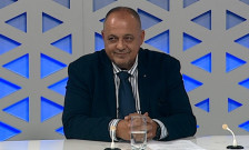 Зазиданите евра не биле од лозјата туку од продадена нива за фотоволтаици: Одбраната реагира дека обвинителството ја извртува вистината а знае за нивата за фотоволтаици.