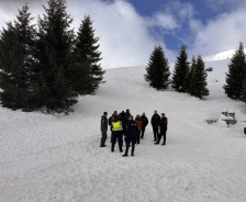Фатени ратраци без дозвола за превоз на скијачи во НП „Шар Планина“