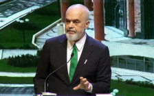 Рама го критикуваше Јавниот сервис: „Сите опции се на маса, вклучувајќи затворање, приватизација или партнерство“