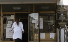 МЗ ги разгледува можностите за медицинското згрижување во Македонија на повредените од Швајцарија