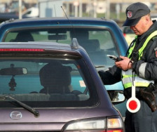 Одземено возило на гостиварец кој возел без возачка