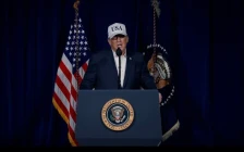 (Видео) ТРАМП: МАСОВНА ОПЕРАЦИЈА, ЦЕЛТА НА НАПАДИТЕ Е СОБОРУВАЊЕ НА РЕЖИМОТ!