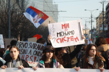 Демонстранти за БИРН: Кинески системи за препознавање на лице се користат на протестите во Србија и Грузија