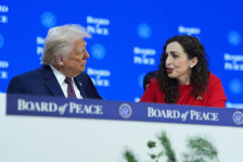 Османи доби честитика од Трамп за денот на незавиноста на Косово